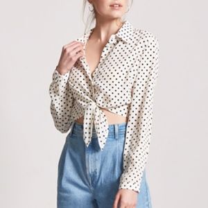 BNWT tie front polka dot blouse